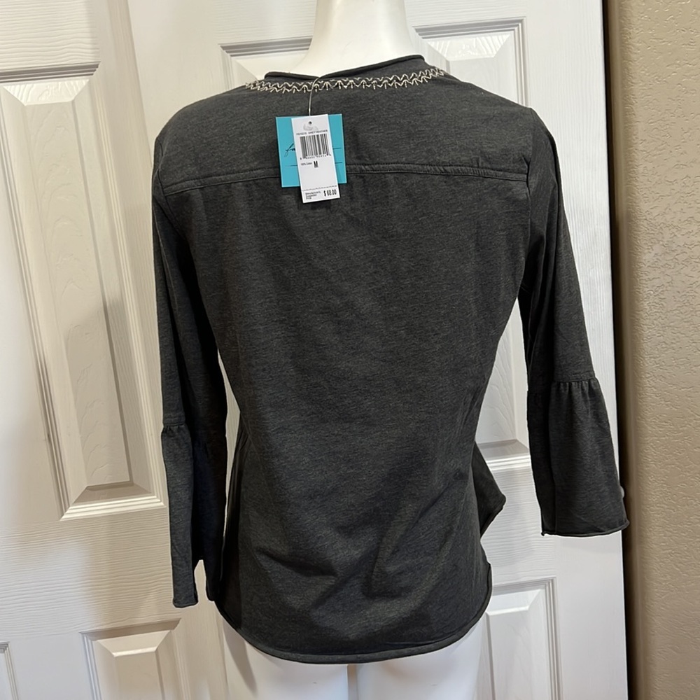 Faith & Zoe shirt size M - Picture 4 of 7